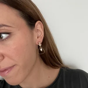 Pendientes mezcla marrones con triangulo dorado