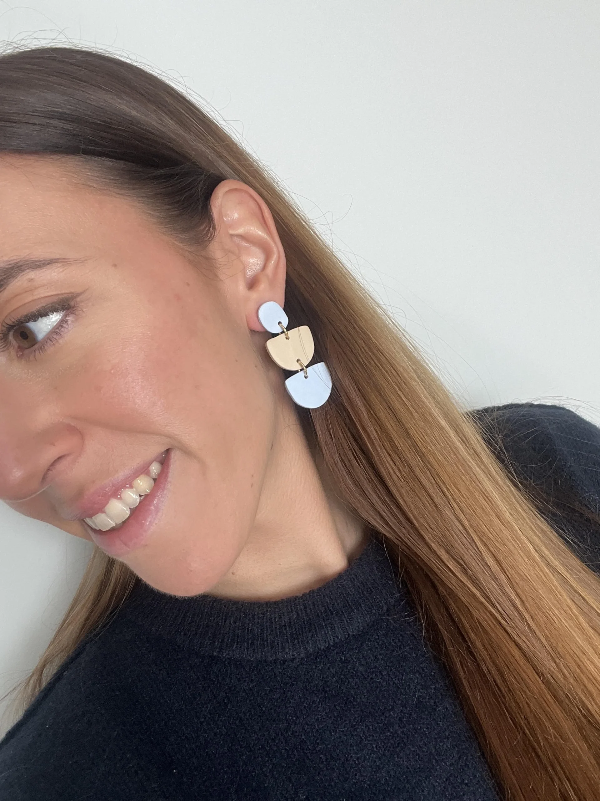 Pendientes triple beige y azul - Imagen 2